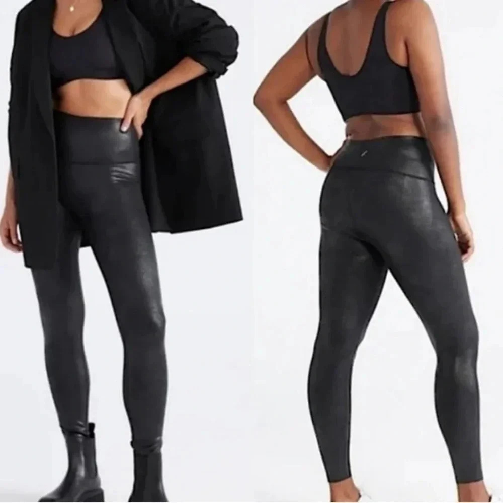 Knix Shiny Black Leggings